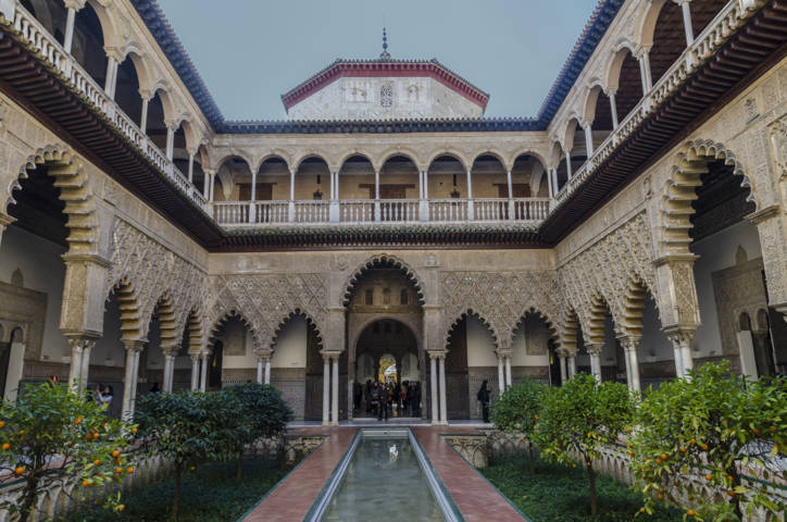 Sevilla 085 - Real Álcazar - Palacio del Rey Don Pedro - Patio de Las Doncellas.jpg